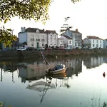 La Maison Bleue Trentemoult 3*