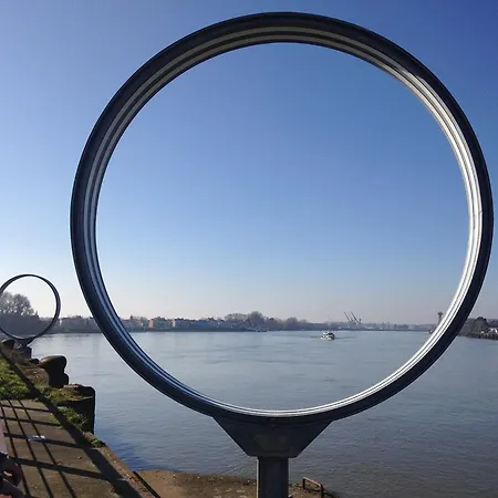 La Maison Bleue Trentemoult 3* Rezé