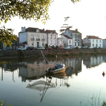 La Maison Bleue Trentemoult 3*