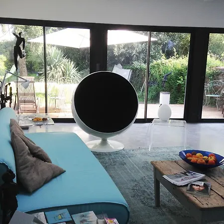 La Maison Bleue Trentemoult Reze