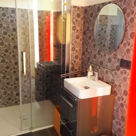 La Maison Bleue Trentemoult فندق مبيت وإفطار 3*