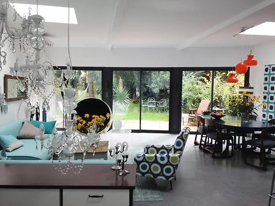 La Maison Bleue Couette-café Rezé