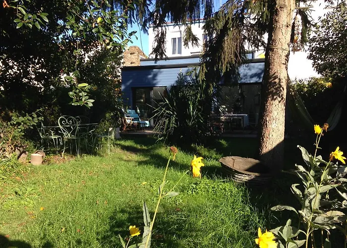 Couette-café La Maison Bleue Rezé